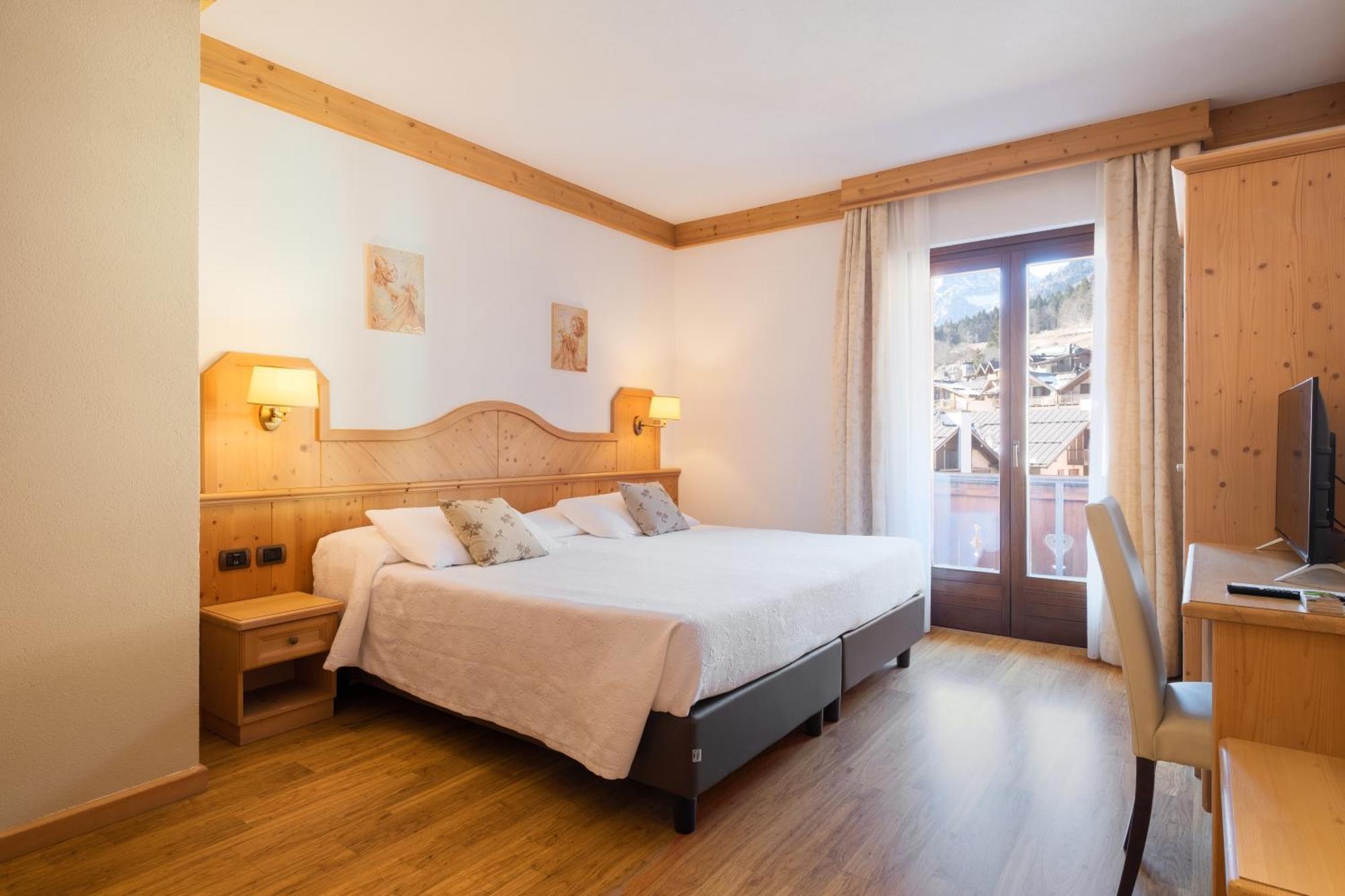 Il Piccolo Dolomiti Resort Andalo Exterior photo